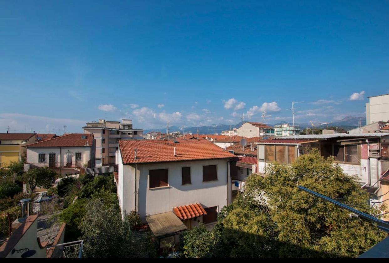 Splendida E Incantevole Casa A Due Passi Dal Mare Viareggio Eksteriør bilde