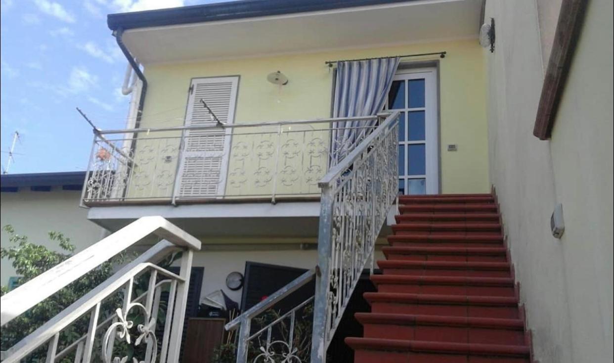 Splendida E Incantevole Casa A Due Passi Dal Mare Viareggio Eksteriør bilde